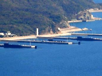 Tàu ngầm Trung Quốc có gắn tên lửa hạt nhân tại căn cứ Hải Nam - DR / Washington Free Beacon