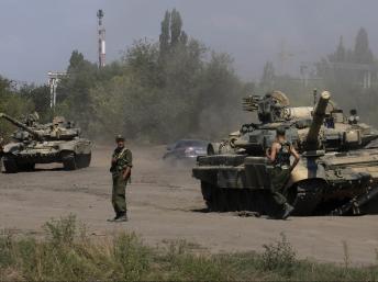 Lính Nga chụp hình kỷ niệm ở Rostov gần biên giới Ukraina, ngày 23/08/2014.