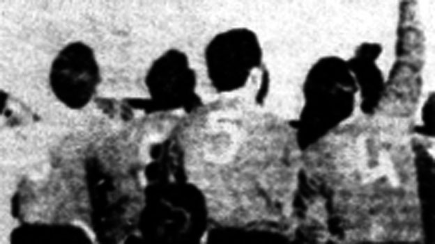 BBC: UFO xuất hiện làm gián đoạn trận World Cup 1954 World Cup 1954, UFO, tóc thiên thần, Florence, Bài chọn lọc,