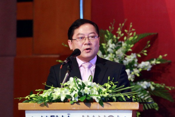 Cận cảnh vương miện Hoa hậu Việt Nam 2014 trị giá 2,5 tỷ đồng 5 Cận cảnh vương miện Hoa hậu Việt Nam 2014 trị giá 2,5 tỷ đồng 5