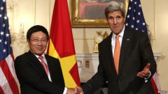 Ngoại trưởng Mỹ John Kerry và Ngoại trưởng Việt Nam Phạm Bình Minh, trong cuộc họp báo tại Bộ Ngoại giao Hoa Kỳ tại thủ đô Washington, ngày 2/10/2014