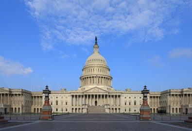 Mặt phía đông của tòa nhà US Capitol (ảnh: wikimedia)