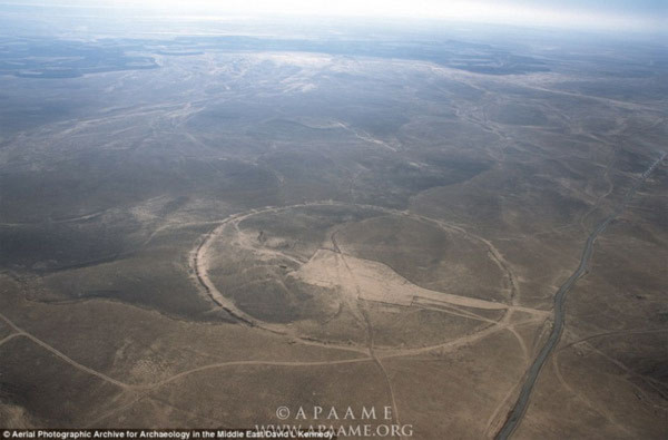 Những vòng tròn đá cổ đại bí ẩn ở Trung Đông