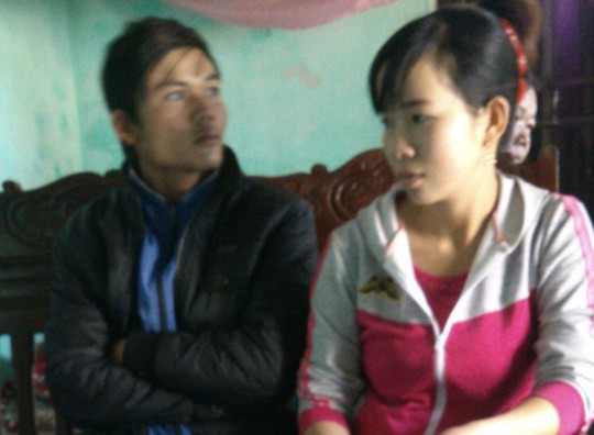 Anh Nguyễn Bá Thanh và vợ tại Thanh Hóa Ảnh: TUẤN MINH