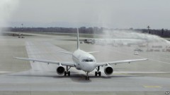 Máy bay kiểu Airbus A320 tại Milan.