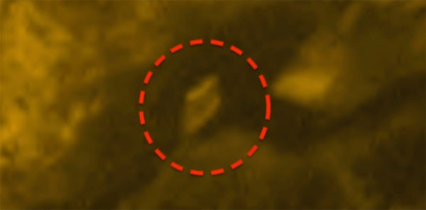 Xuất hiện UFO trên bề mặt Mặt Trời?