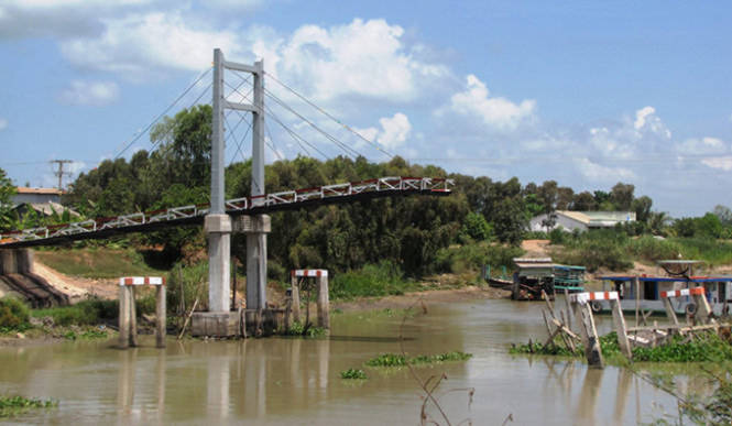Hiện trường cầu Vĩnh Bình bị sập - Ảnh: An Long