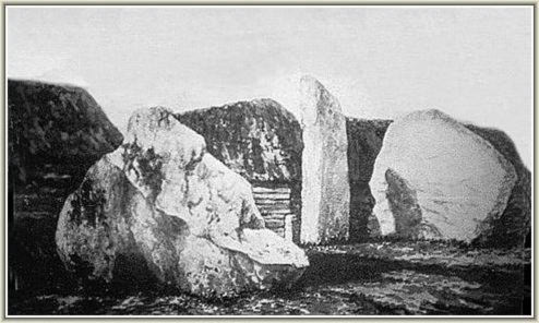Thông điệp cổ đại ẩn giấu trong vòng tròn đá Avebury, Anh Quốc