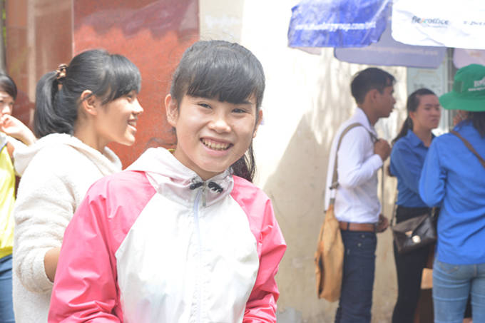Thí sinh Đắk Lắk kết thúc một kỳ thi tốt đẹp, phấn khởi ra về - Ảnh: Lĩnh Hồng