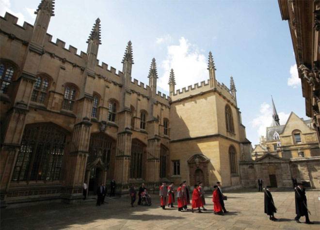 <b>5. Đại học Oxford</b><br><br>Quốc gia: Anh<br>Xếp hạng trong nước: 2<br>Xếp hạng về chất lượng giáo dục toàn cầu: 7<br>Xếp hạng về công việc của sinh viên sau tốt nghiệp: 13<br>Tổng điểm: 96,46/100<br><br><i>Nguồn: Center for World University Rankings</i> <b>5. Đại học Oxford</b><br><br>Quốc gia: Anh<br>Xếp hạng trong nước: 2<br>Xếp hạng về chất lượng giáo dục toàn cầu: 7<br>Xếp hạng về công việc của sinh viên sau tốt nghiệp: 13<br>Tổng điểm: 96,46/100<br><br><i>Nguồn: Center for World University Rankings</i>
