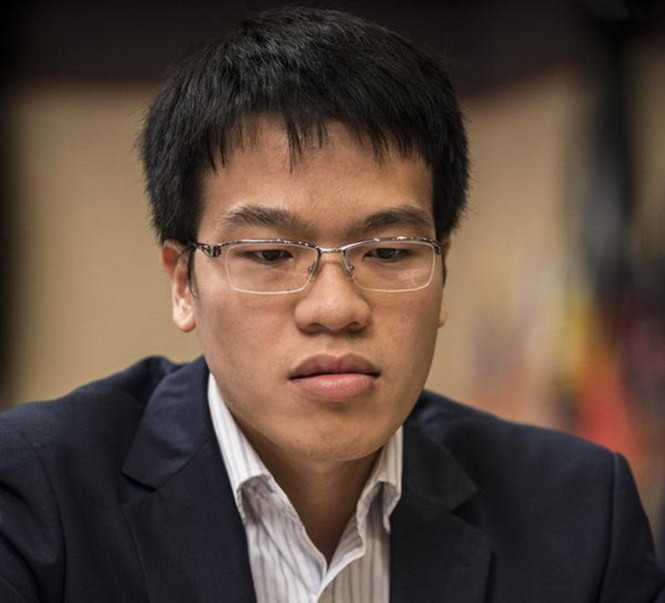 Kỳ thủ Lê Quang Liêm ở vòng 1 Giải cờ vua Triệu Phú. Ảnh Twitter
