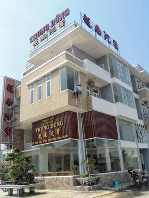 Rất nhiều khác sạn lớn ở Đà Nẵng, chủ là người Tàu