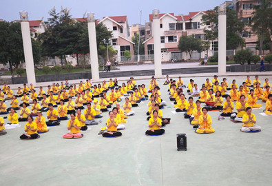Pháp Luân Công ở Hà Nội (Ảnh: Đại Kỷ Nguyên VN)