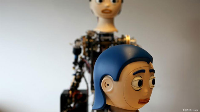 Robot thay thế y tá có tạo nên sự sợ hãi?