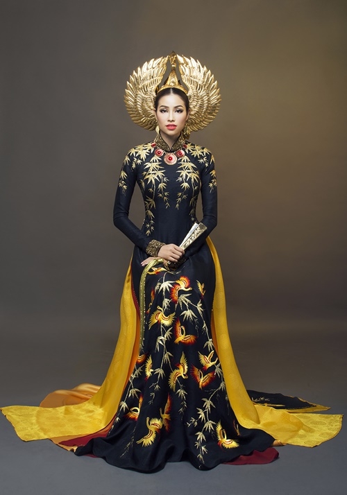 Hoa hậu Hoàn vũ 2015: Ngắm 2 bộ áo dài truyền thống của Phạm Hương - Ảnh 5