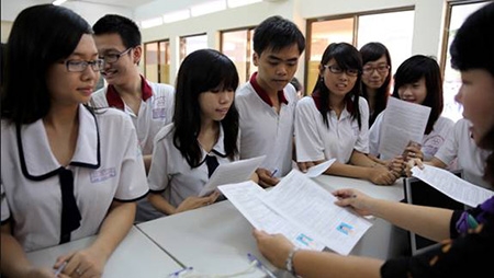 Các cơ sơ giáo dục đại học đang đào tạo trung cấp cũng phải dừng việc đào tạo hệ này trước năm 2017. Ảnh: internet.