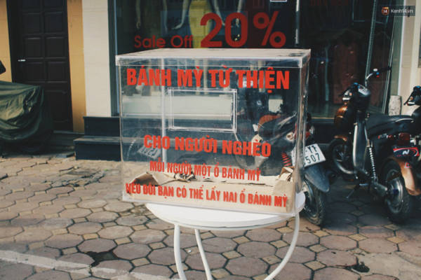 Sau Sài Gòn, tủ bánh mỳ từ thiện đầu tiên đã xuất hiện ở Hà Nội - Ảnh 2.