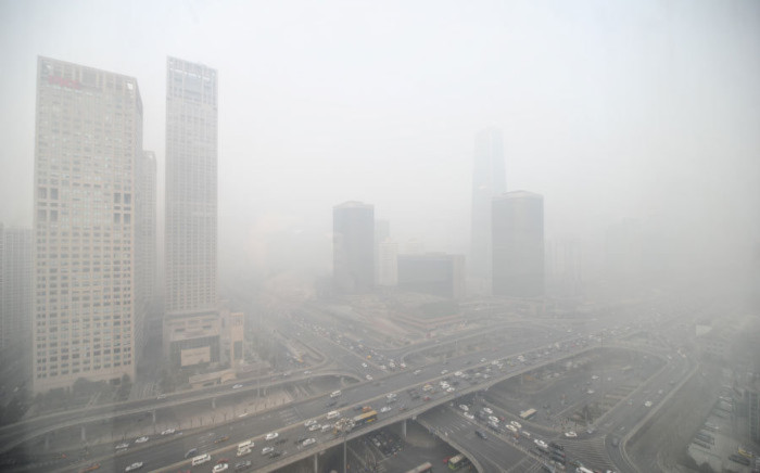 Ô nhiễm không khí dày đặc tại Bắc Kinh.