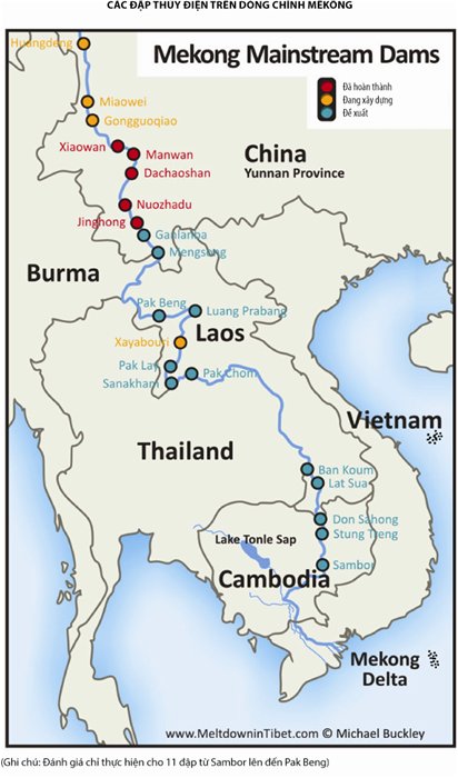 Vị trí các con đập được xây dựng trên dòng chảy chính của sông Mekong. (Màu đỏ: đã xây xong, màu vàng: đang xây dựng, màu xanh: dự kiến xây dựng). Đồ họa: Michael Buckleyi – TBKTSG