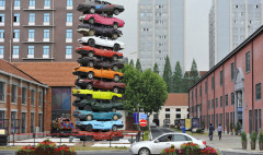Mô hình xe hơi tại khu công nghiệp Vũ Hán, tỉnh Hà Bắc (Ảnh: Youth.cn)