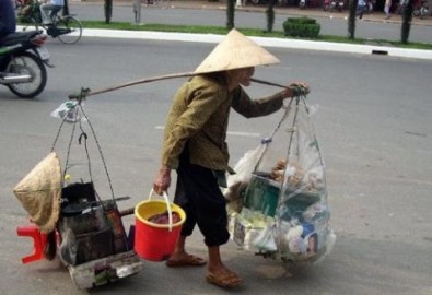 Gánh nặng trả nợ của Việt Nam ngày càng lớn. Ảnh minh họa