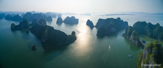 Vịnh Hạ Long - bối cảnh phim Kong: Skull Island nhìn từ trên cao