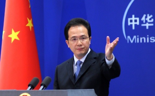 Phát ngôn viên Bộ Ngoại giao Trung Quốc Hồng Lỗi. Ảnh: fmprc