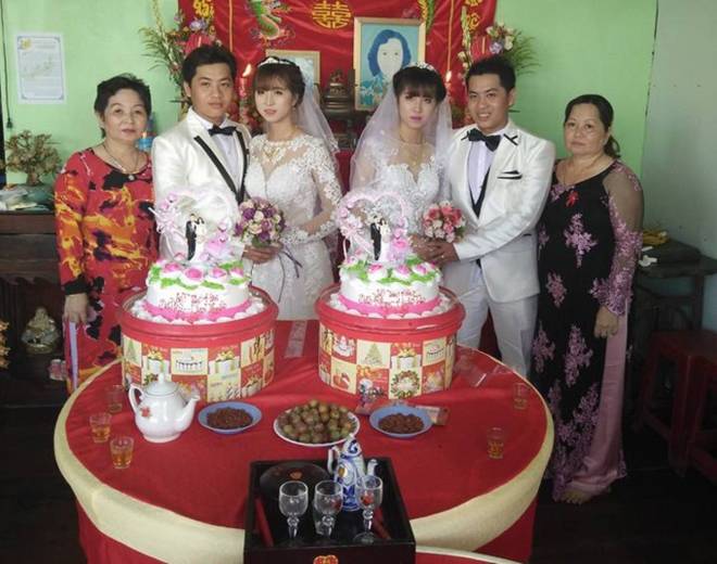 Hai anh em song sinh ở Cà Mau cưới hai chị em song sinh Hai anh em song sinh ở Cà Mau cưới hai chị em song sinh