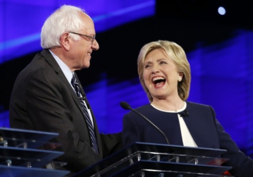 Ông Bernie Sanders và bà Hillary Clinton. Ảnh: AP