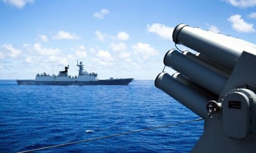 Hải quân Trung Quốc trong một cuộc tập trận ở Biển Đông hồi tháng 5. Ảnh: AFP.