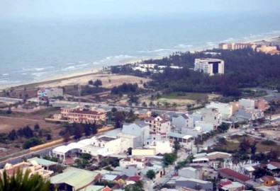 Chiều 18/7, bà Nguyễn Thị Anh Thi, Chủ tịch UBND quận Ngũ Hành Sơn (Đà Nẵng) xác nhận không có chuyện Đài phát thanh quận Ngũ Hành Sơn bị chèn sóng tiếng Trung Quốc như một số báo đăng tin. Ảnh sggp.org.vn