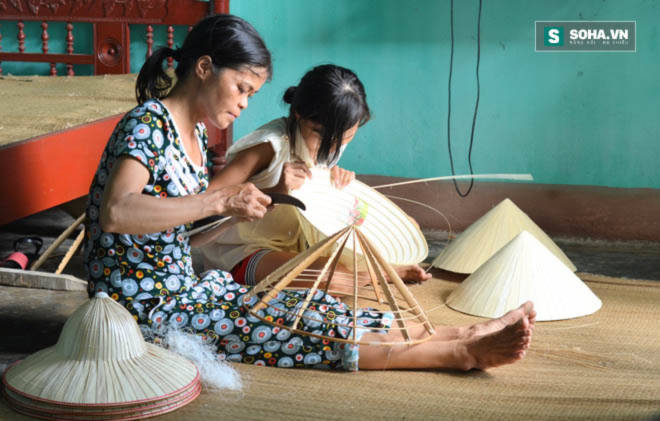 Mùa đóng góp hãi hùng ở Thanh Hoá: Xông vào nhà tịch thu cả giường ngủ để ép dân nghèo nộp tiền - Ảnh 1.