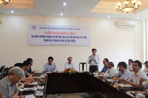 Diễn đàn của Liên hiệp hội Việt Nam. Ảnh: Nguyễn Hoàn - baodatviet.vn