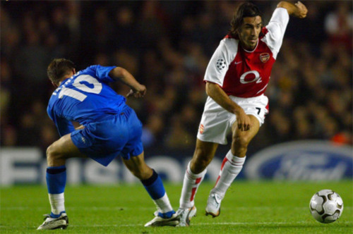 robert-pires-va-hoi-uc-ve-mot-arsenal-bat-bai-1