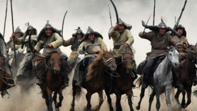 Vó ngựa quân Mông Cổ tung hoàng khắp nơi