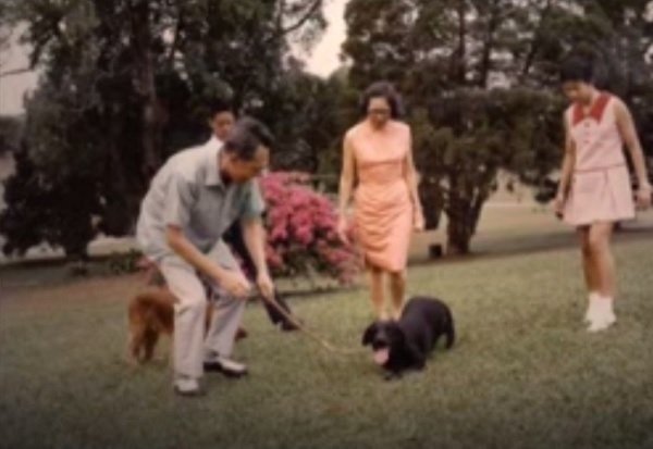 Hoc cách dạy con không thành công cũng phải thành danh của Lý Quang Diệu Lý Quang Diệu, cách dạy con,