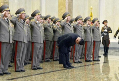 Ông Kim Jong-un trong ngày kỷ niệm sinh nhật cố Chủ tịch Kim Jong-il năm 2015. (Ảnh: AFP)