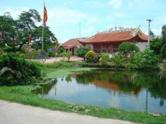 Đền thờ Tả Ao ở thôn Nam Trì, xã Đặng Lễ, huyện Ân Thi, tỉnh Hưng Yên.