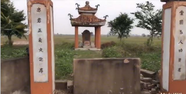 Mộ Nguyễn Trung Ngạn. (Ảnh từ youtube)