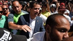 Ông Guaidó nói trong một cuộc tập hợp ở Caracas rằng "kẻ tiếm quyền [Maduro] phải rời đi"