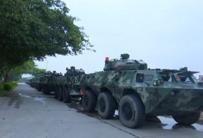 Xe bọc thép của Cảnh sát vũ trang Trung Quốc. (Ảnh qua bangkokbiznews.com)