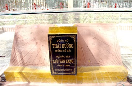 Đồng hồ Thái Dương do bác vật Lưu Văn Lang xây dựng tại Bạc Liêu. (Ảnh: Duy Khôi, Báo điện tử Cần Thơ) Bạn đang sao chép nội dung của Trí Thức VN. Nếu là cá nhân sử dụng, vui lòng ghi rõ nguồn trithucvn.co. Nếu là website, kênh truyền thông, vui lòng chỉ sử dụng nội dung khi có sự cho phép của Trí Thức VN.
